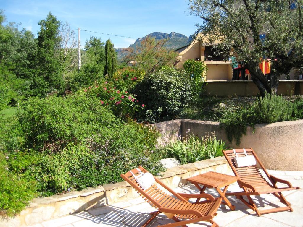 La Serenade Buis-les-Baronnies Exteriör bild